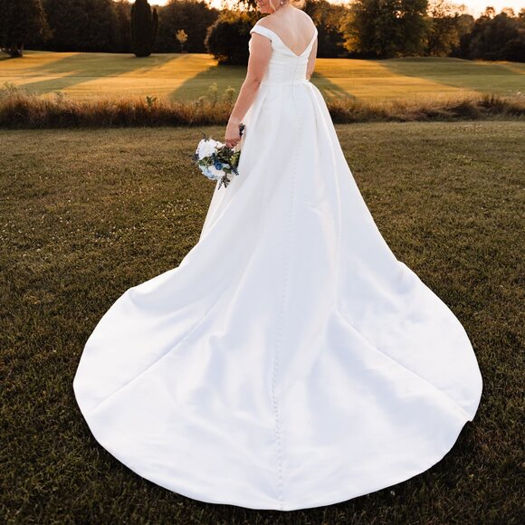 Mori Lee Jean Size 12 Wedding Dress - Picture 3 of 6